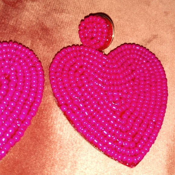 Handmade Large Fuchsia Heart Beaded Earrings Seed Beads Statement Jewelry New - Picture 6 of 10
